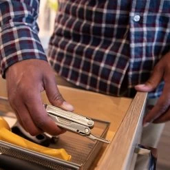 Leatherman Bond Multi-tool With Black Nylon Sheath -Sale Leatherman LT832934 Leatherman Bond Multi Tool Screwdriver Drawer Repair